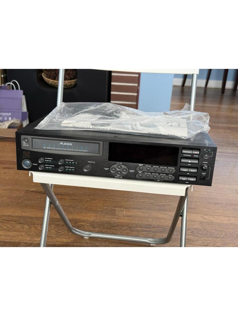 USED - Alesis Masterlink ML-9600 High Resolution Master Disc CD Recorder - Read